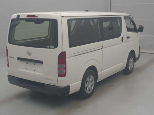 Ref:AUX-19758786 TOYOTA HIACE VAN 2020 - Image 2