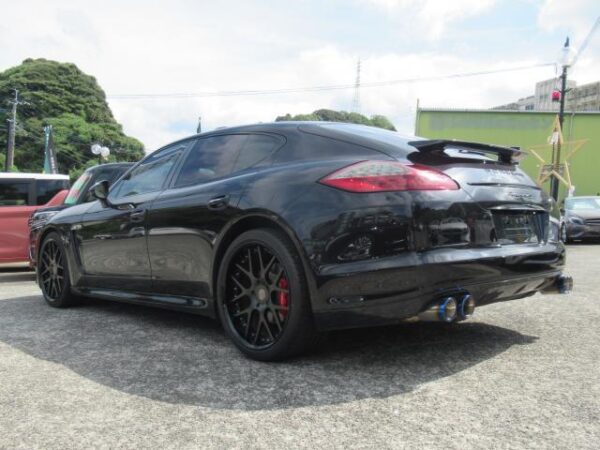 Ref:AUX-19758805 PORSCHE Panama 2010 - Image 20