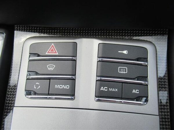Ref:AUX-19758805 PORSCHE Panama 2010 - Image 8