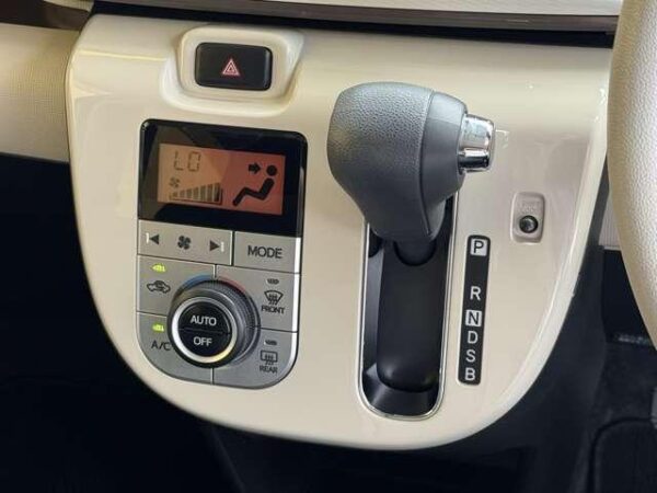 Ref:AUX-19759652 DAIHATSU MOVE CANBUS 2016 - Image 13