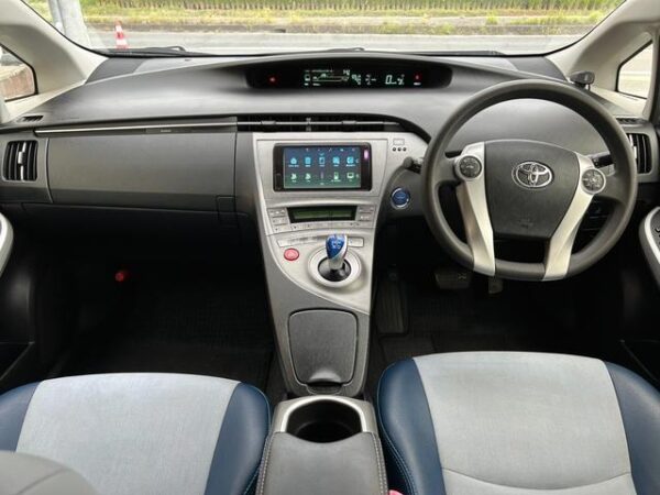 Ref:AUX-19766112 TOYOTA PRIUS 2012 - Image 3
