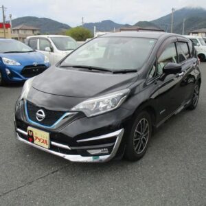 2017 Nissan Note black hybrid used car Japan export