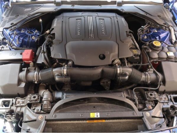 Ref:AUX-19770693 JAGUAR XE 2018 - Image 18