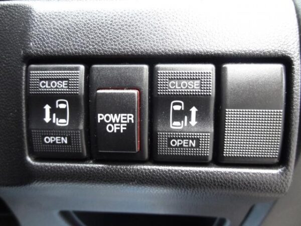 Ref:AUX-19770792 MAZDA PREMACY 2012 - Image 6