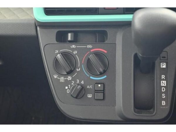 Ref:AUX-19771041 DAIHATSU TANTO 2020 - Image 19