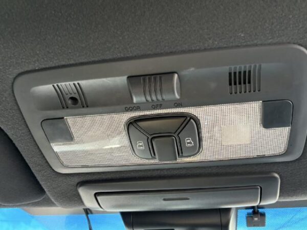 Ref:AUX-19771046 TOYOTA ESTIMA 2017 - Image 16