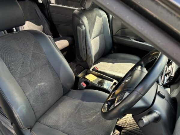 Ref:AUX-19771046 TOYOTA ESTIMA 2017 - Image 4