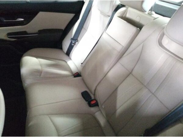Ref:AUX-19774666 TOYOTA CROWN HYBRID 2020 - Image 4