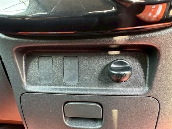 Ref:AUX-19781715 DAIHATSU TANTO 2012 - Image 11
