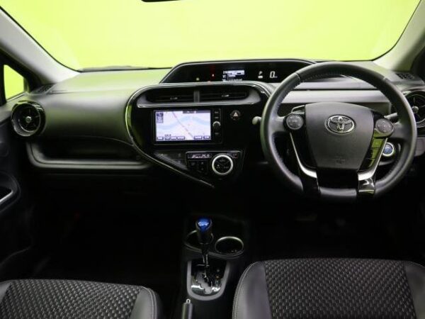 Ref:AUX-19781983 TOYOTA AQUA 2017 - Image 3