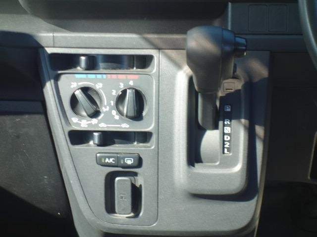 Ref:AUX-19785776 DAIHATSU HIJET CARGO 2020 - Image 12