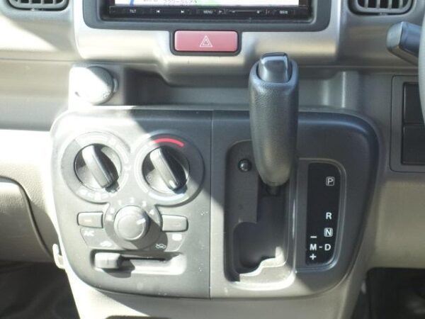 Ref:AUX-19785778 SUZUKI EVERY 2022 - Image 19