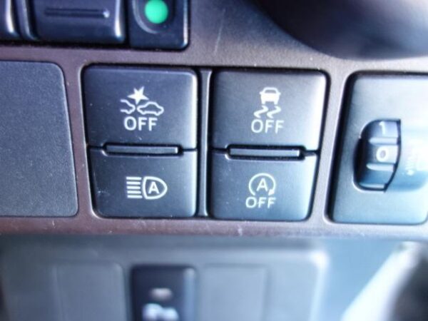 Ref:AUX-19785785 TOYOTA ROOMY 2019 - Image 20