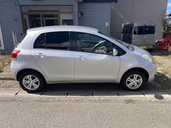 Ref:AUX-19786955 TOYOTA VITZ 2009 - Image 4