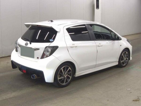 Ref:AUX-19787114 TOYOTA VITZ 2017 - Image 2