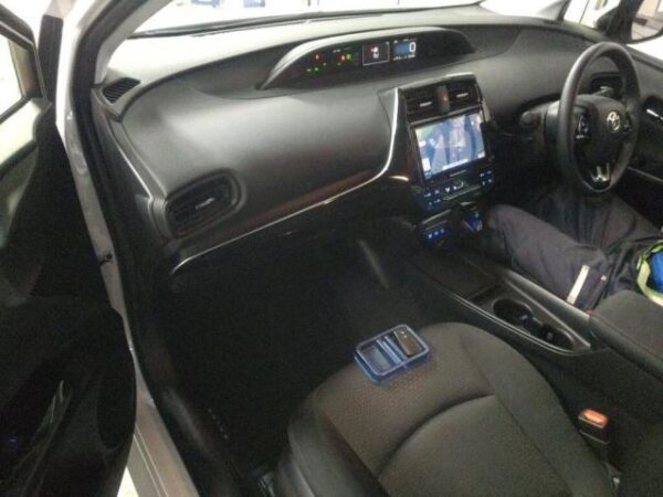 Ref:AUX-19787129 TOYOTA PRIUS 2022 - Image 3