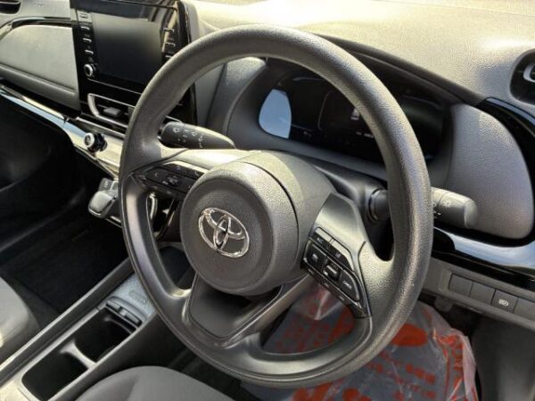Ref:AUX-19787180 TOYOTA AQUA 2022 - Image 8