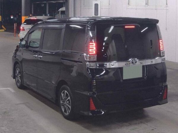 Ref:AUX-19787229 TOYOTA VOXY 2020 - Image 2