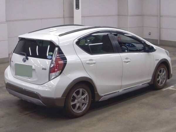 Ref:AUX-19787246 TOYOTA AQUA 2015 - Image 6