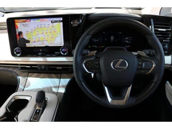 Ref:AUX-19787296 LEXUS LM 2024 - Image 3