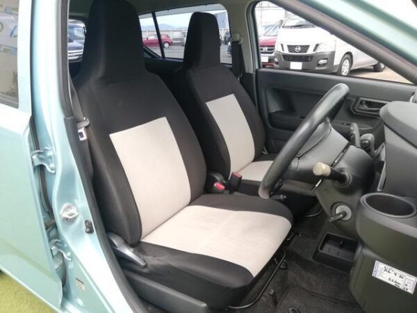 Ref:AUX-19788506 DAIHATSU MIRA E:S 2017 - Image 8