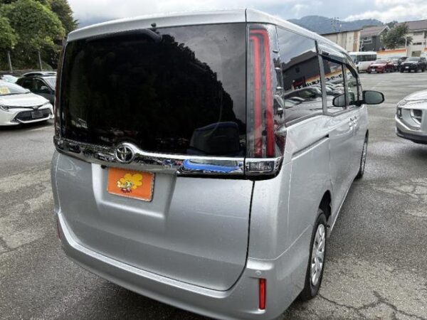 Ref:AUX-19790746 TOYOTA NOAH 2020 - Image 2