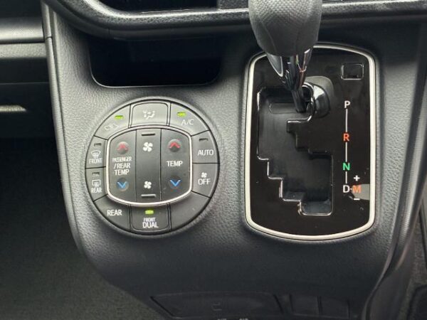 Ref:AUX-19790746 TOYOTA NOAH 2020 - Image 13