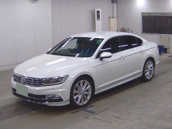 Ref:AUX-19790774 VOLKSWAGEN PASSAT 2017
