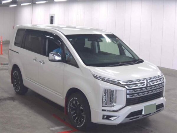 Ref:AUX-19790791 MITSUBISHI DELICA D:5 2020