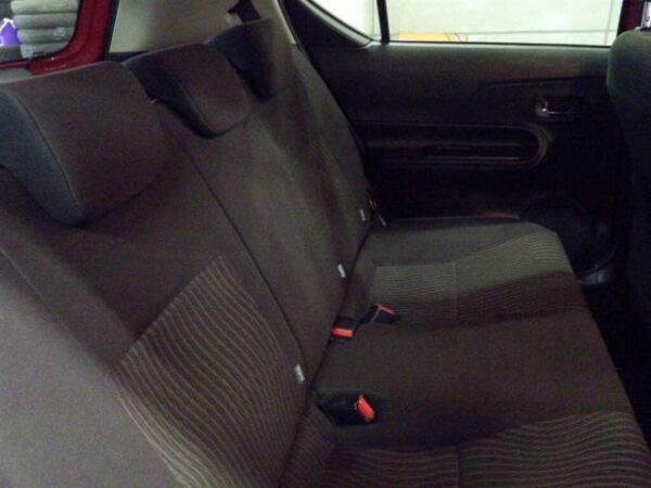 Ref:AUX-19790962 TOYOTA AQUA 2017 - Image 6