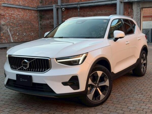 Ref:AUX-19791068 VOLVO XC40 2025