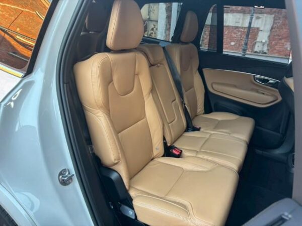 Ref:AUX-19791130 VOLVO XC90 2022 - Image 10