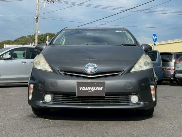 Ref:AUX-19791173 TOYOTA PRIUS ALPHA 2012 - Image 2