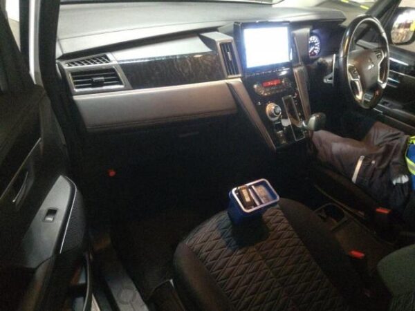 Ref:AUX-19791344 MITSUBISHI DELICA D:5 2019 - Image 3