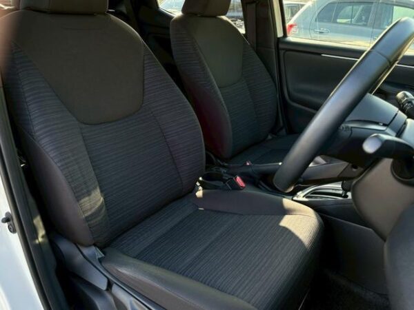 Ref:AUX-19802007 TOYOTA YARIS 2020 - Image 13