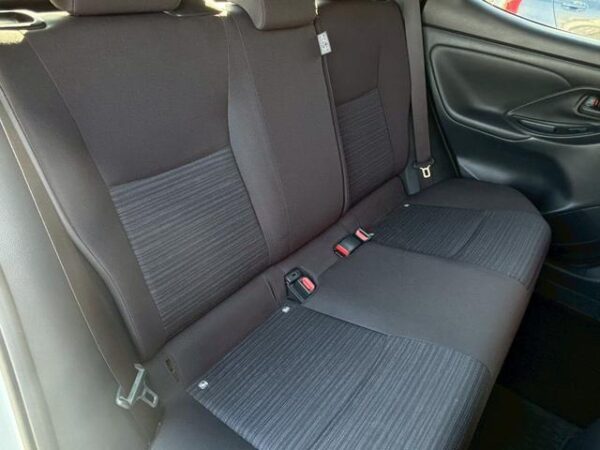 Ref:AUX-19802007 TOYOTA YARIS 2020 - Image 14