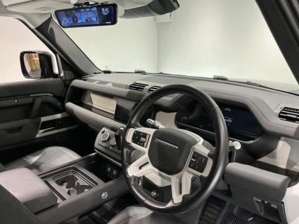 Ref:AUX-19806655 LAND ROVER DEFENDER 2021 - Image 4