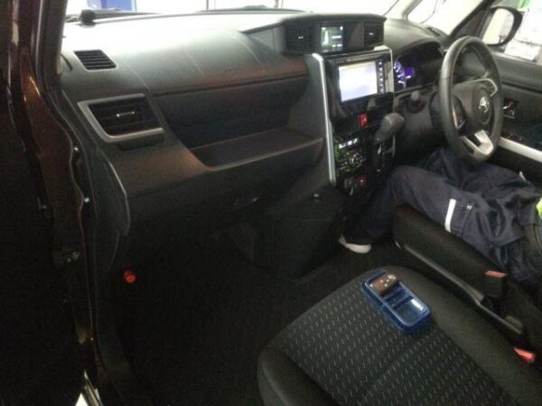 Ref:AUX-19813748 TOYOTA ROOMY 2021 - Image 3