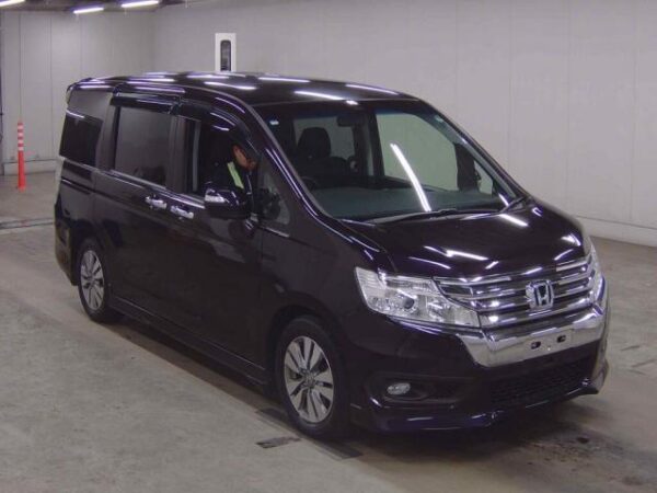 Ref:AUX-19813782 HONDA STEPWAGON SPADA 2013