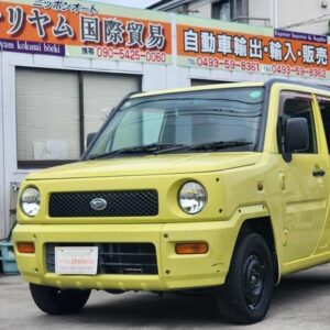 2000 Daihatsu Naked yellow gasoline used car Japan export