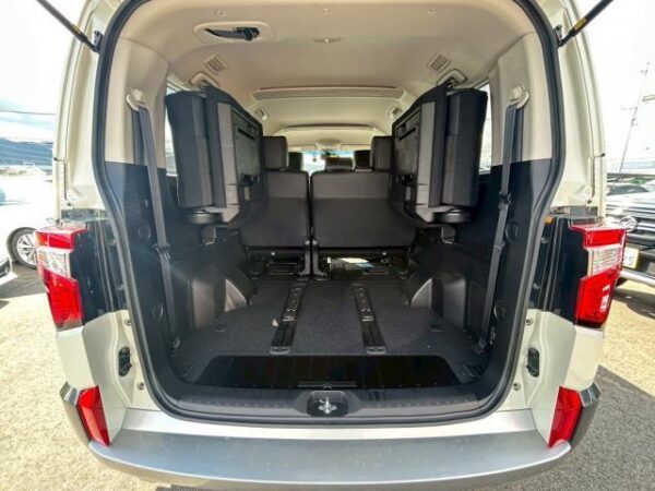 Ref:AUX-19816189 MITSUBISHI DELICA D:5 2021 - Image 17