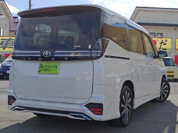Ref:AUX-19818398 TOYOTA VOXY 2023 - Image 2