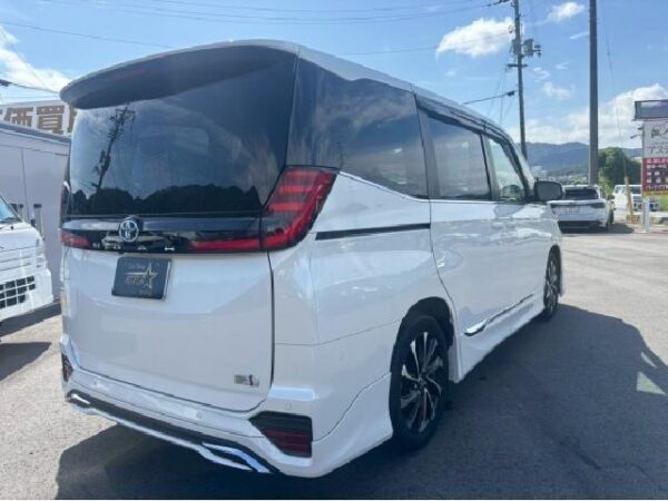 Ref:AUX-19819880 TOYOTA NOAH 2023 - Image 3