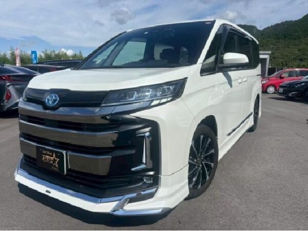 Ref:AUX-19819880 TOYOTA NOAH 2023