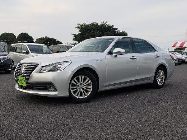 Ref:AUX-19821931 TOYOTA CROWN 2013