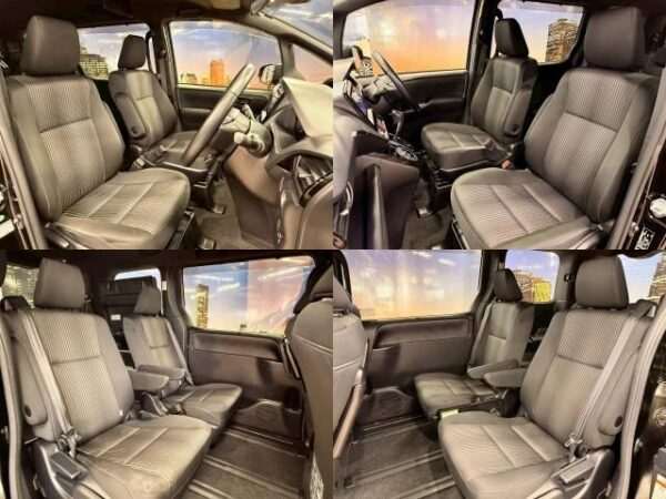 Ref:AUX-19822016 TOYOTA VOXY 2017 - Image 4