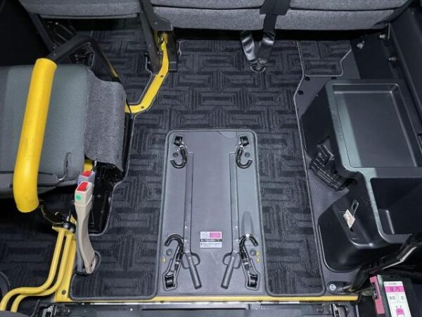 Ref:AUX-19822191 TOYOTA HIACE VAN 2017 - Image 12