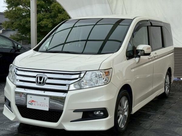 Ref:AUX-19829799 HONDA STEPWAGON SPADA 2011