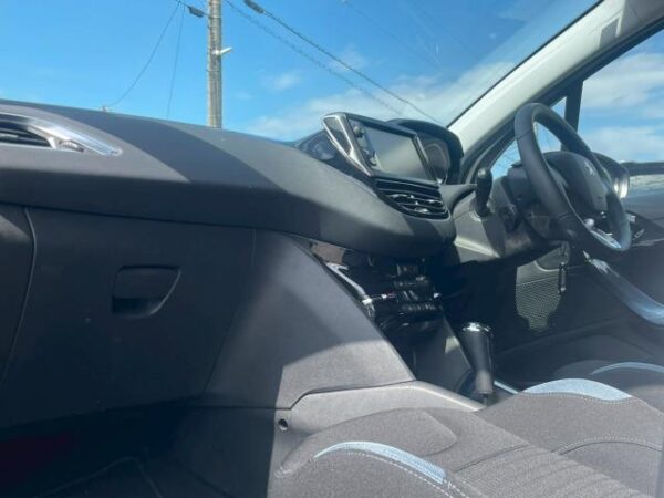 Ref:AUX-19834654 PEUGEOT 208 2013 - Image 17