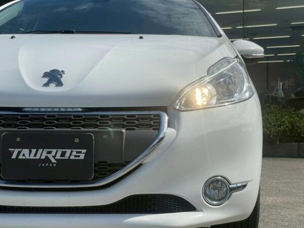 Ref:AUX-19834654 PEUGEOT 208 2013 - Image 10